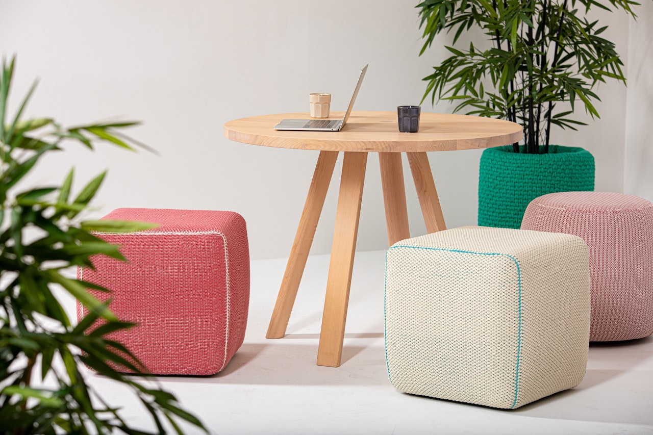 1717513080-ls_buzziknit_183.jpg BUZZIKNIT POUF SQUARE Puf - Görsel 1